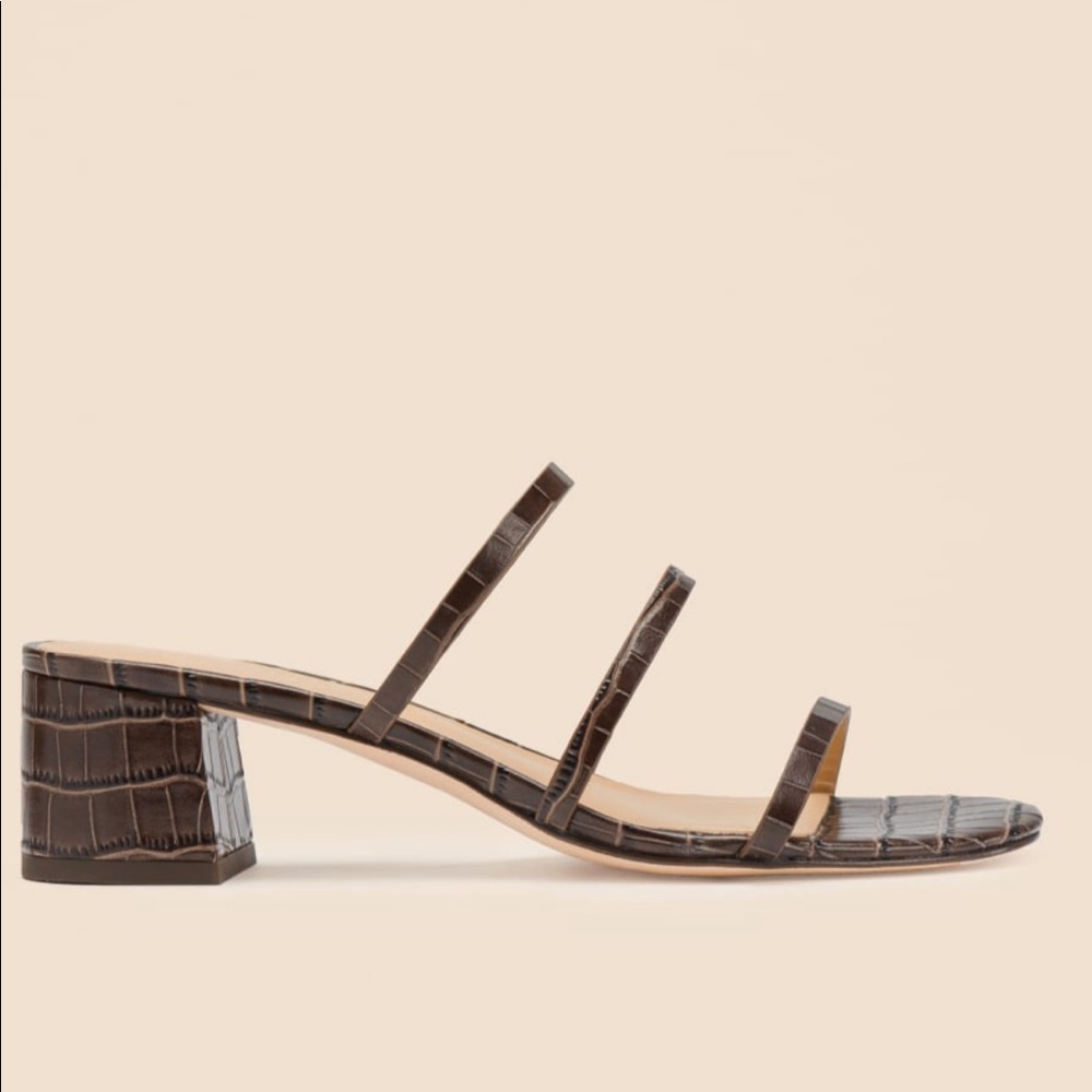 Reformation brown croc ménage sandal NWT